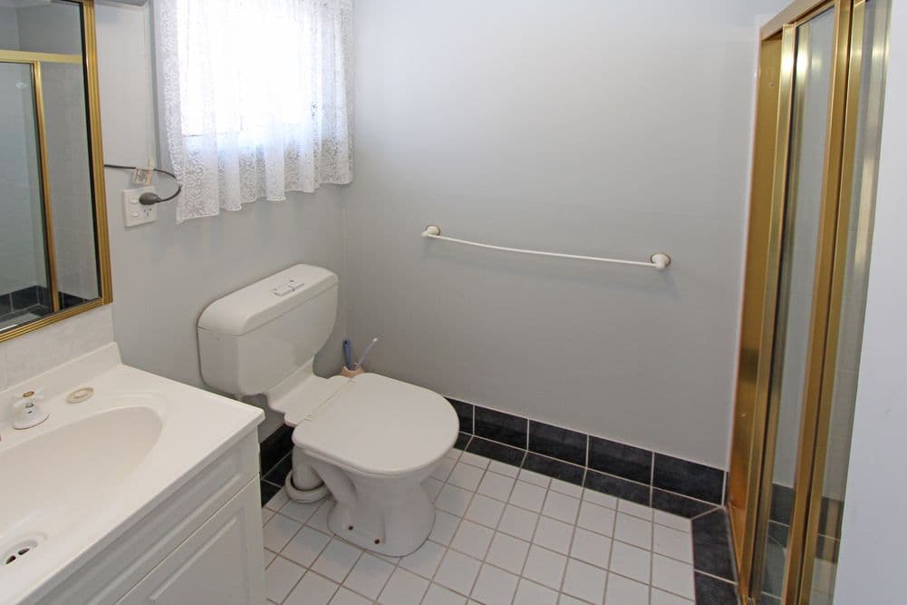 4 Fourth Avenue, Broadlands Estate, Green Point NSW 2251, Green Point - Thumbnail 8