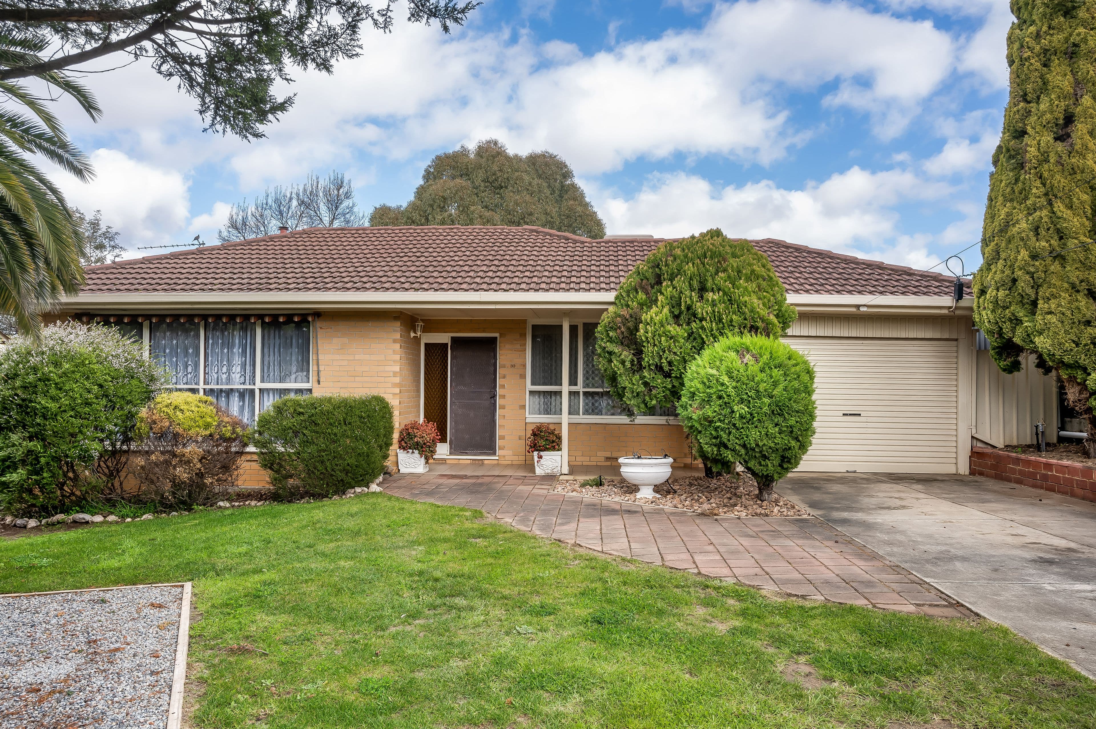 33 Larkdale Crescent, O'Halloran Hill SA 5158, O'Halloran Hill - Image 1