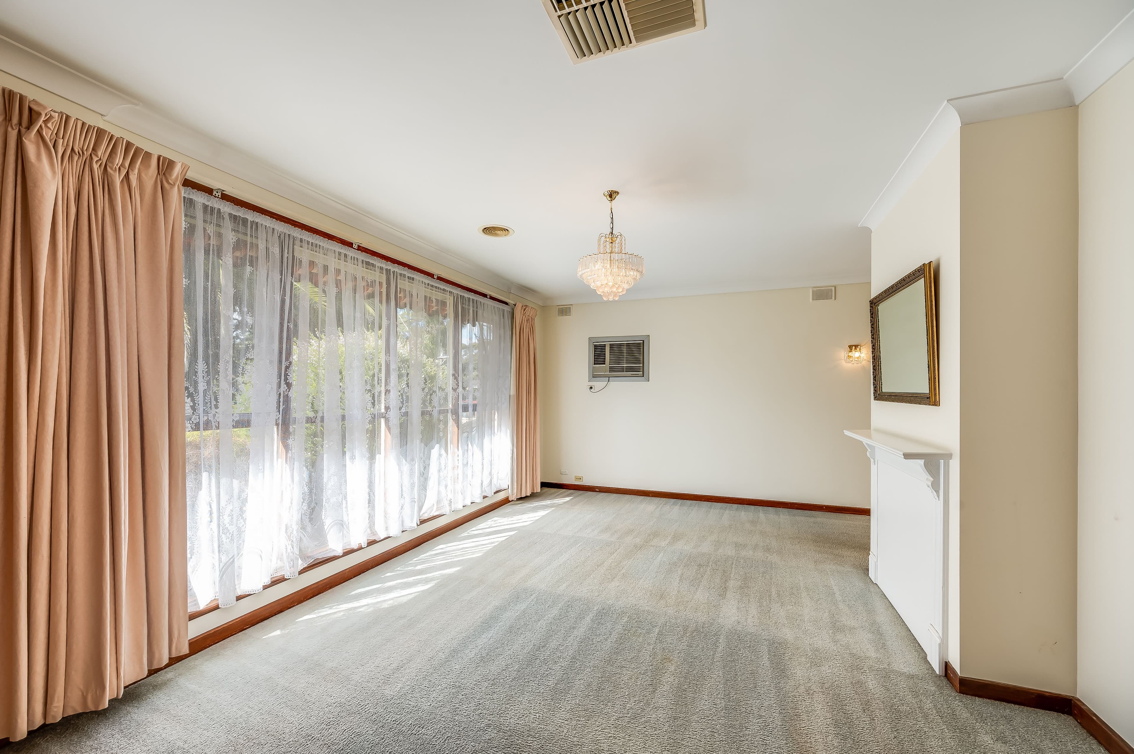 33 Larkdale Crescent, O'Halloran Hill SA 5158, O'Halloran Hill - Thumbnail 3