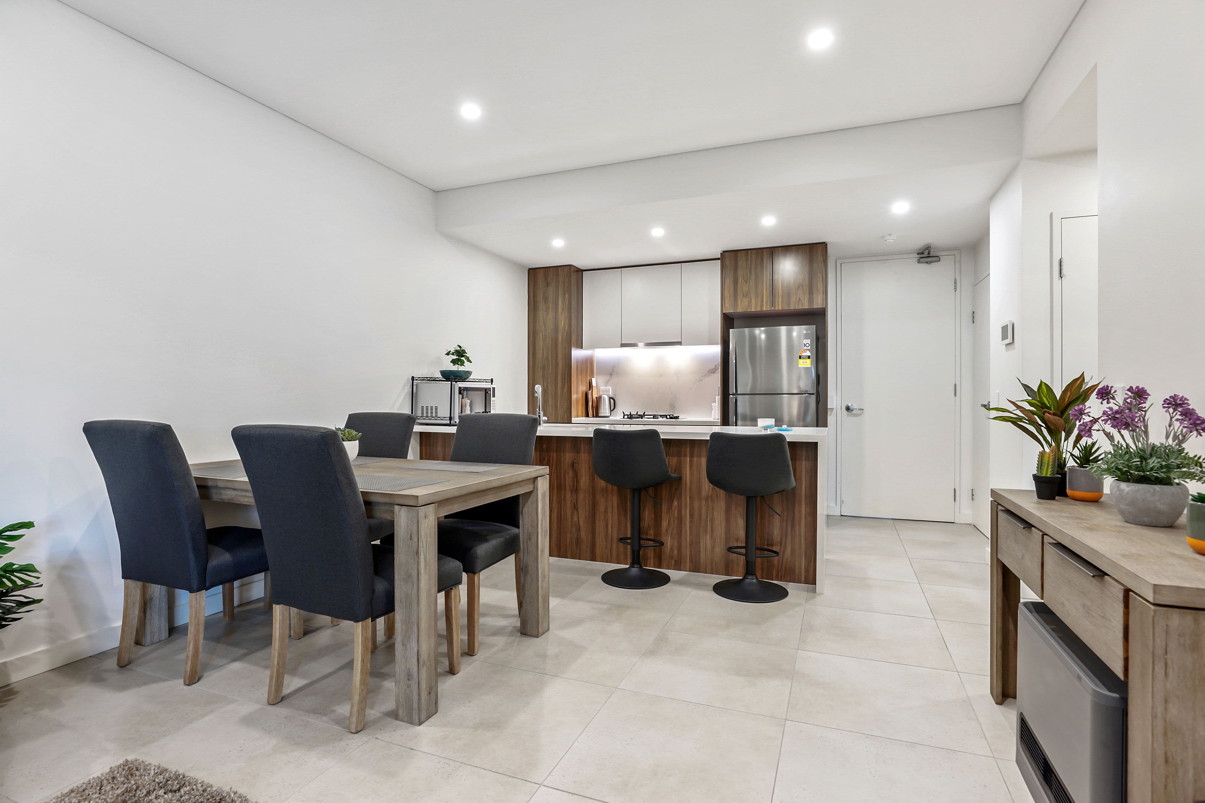 98 Lakeside Parade, JORDAN SPRINGS NSW 2747, Jordan Springs - Thumbnail 2