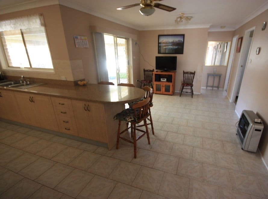 91 Welling Drive, NARELLAN VALE NSW 2567, Narellan Vale - Thumbnail 3