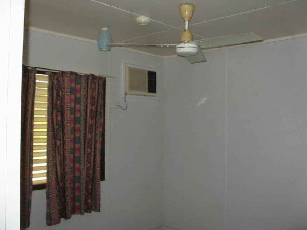 22 Alyss, HUGHENDEN QLD 4821, Hughenden - Thumbnail 5