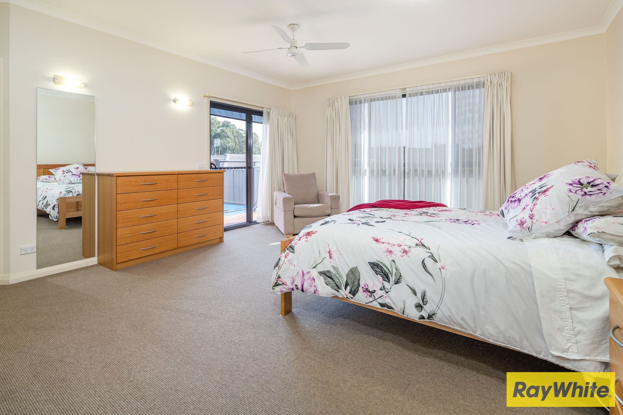 8 Callaway Avenue, Cranbourne West - Thumbnail 4