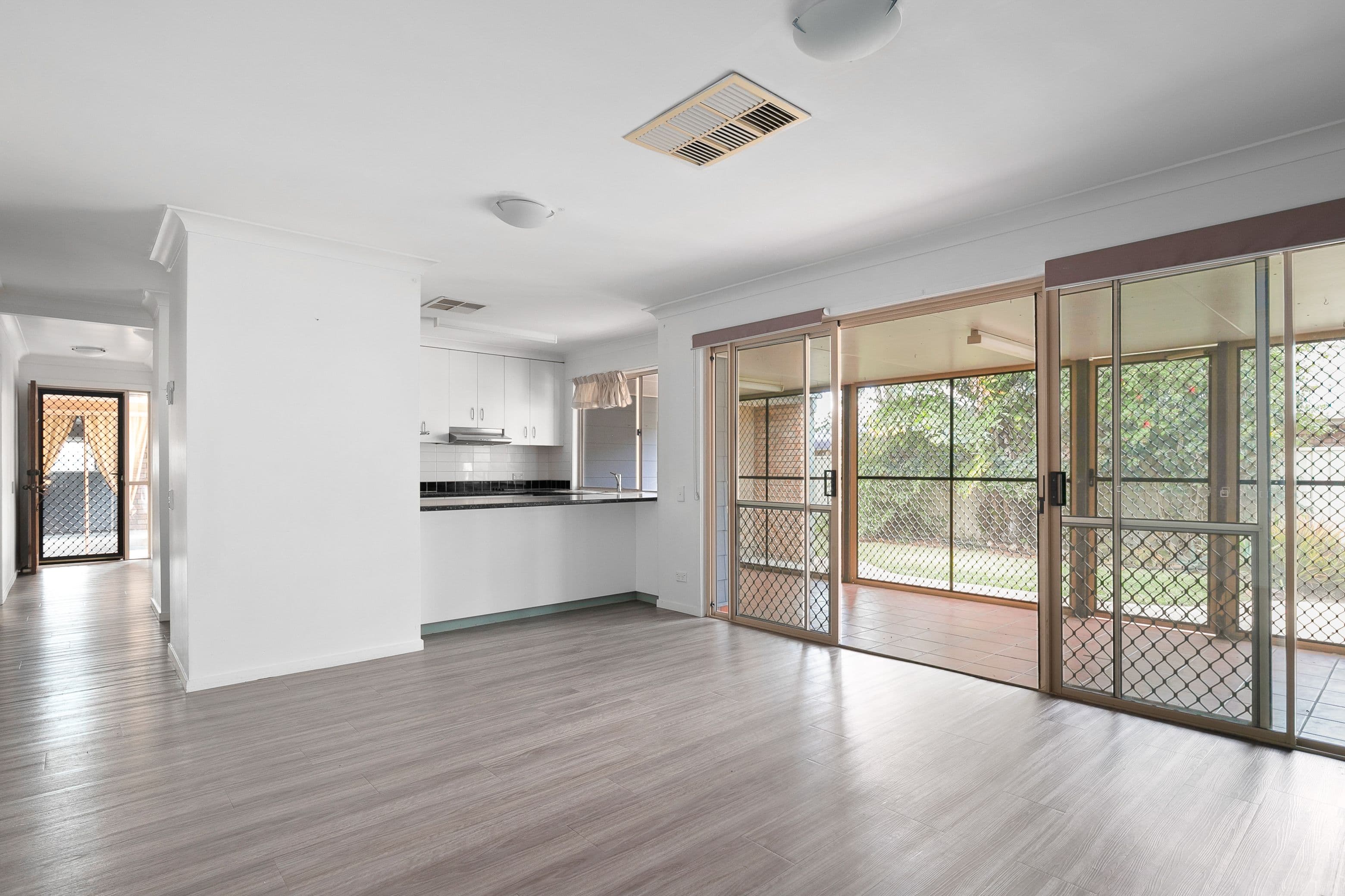 11 Peggy Court, Emerald QLD 4720, Emerald - Thumbnail 6