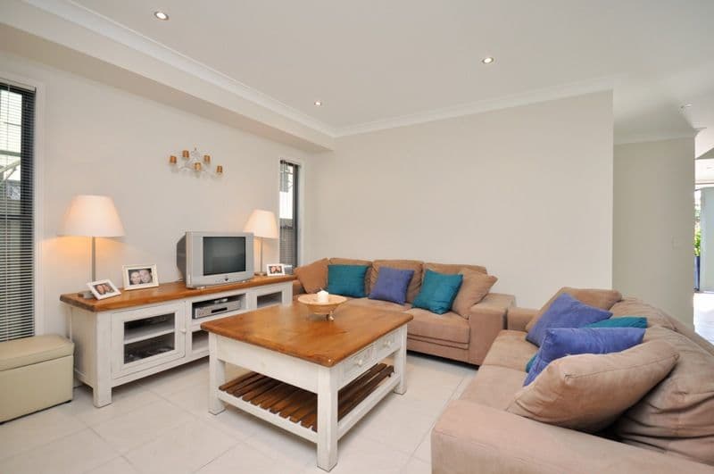 23 Stanley Road, CAMP HILL QLD 4152, Camp Hill - Thumbnail 8
