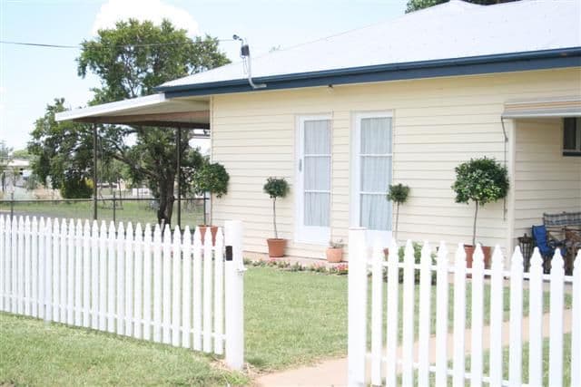 15 Conlan Street, ROMA QLD 4455, Roma - Thumbnail 2