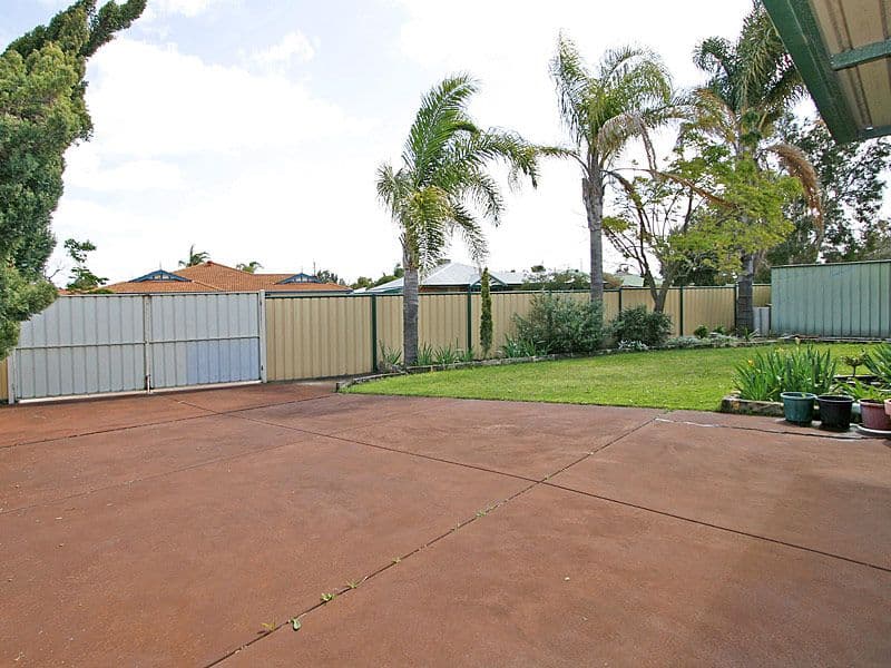 2 Stradbroke Place, BALLAJURA WA 6066, Ballajura - Thumbnail 5