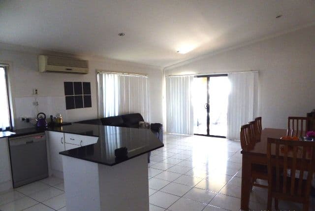 26 Paris Parade, Ormeau QLD 4208, Ormeau - Thumbnail 2