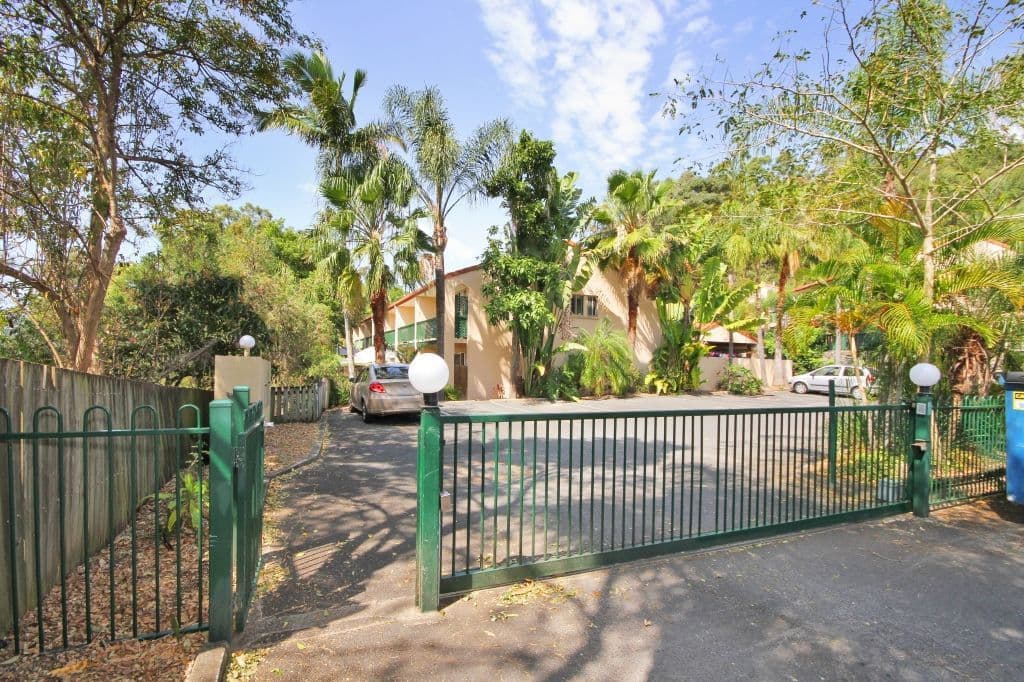 4 Sherwood Close, MUDGEERABA QLD 4213, Mudgeeraba - Image 1