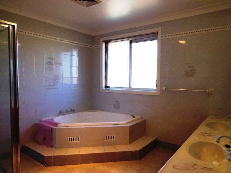 7 Evesham Place, CHIPPING NORTON NSW 2170, Chipping Norton - Thumbnail 7