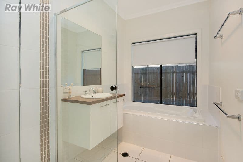 6 Ballesteros Street, North Lakes QLD 4509, North Lakes - Thumbnail 7