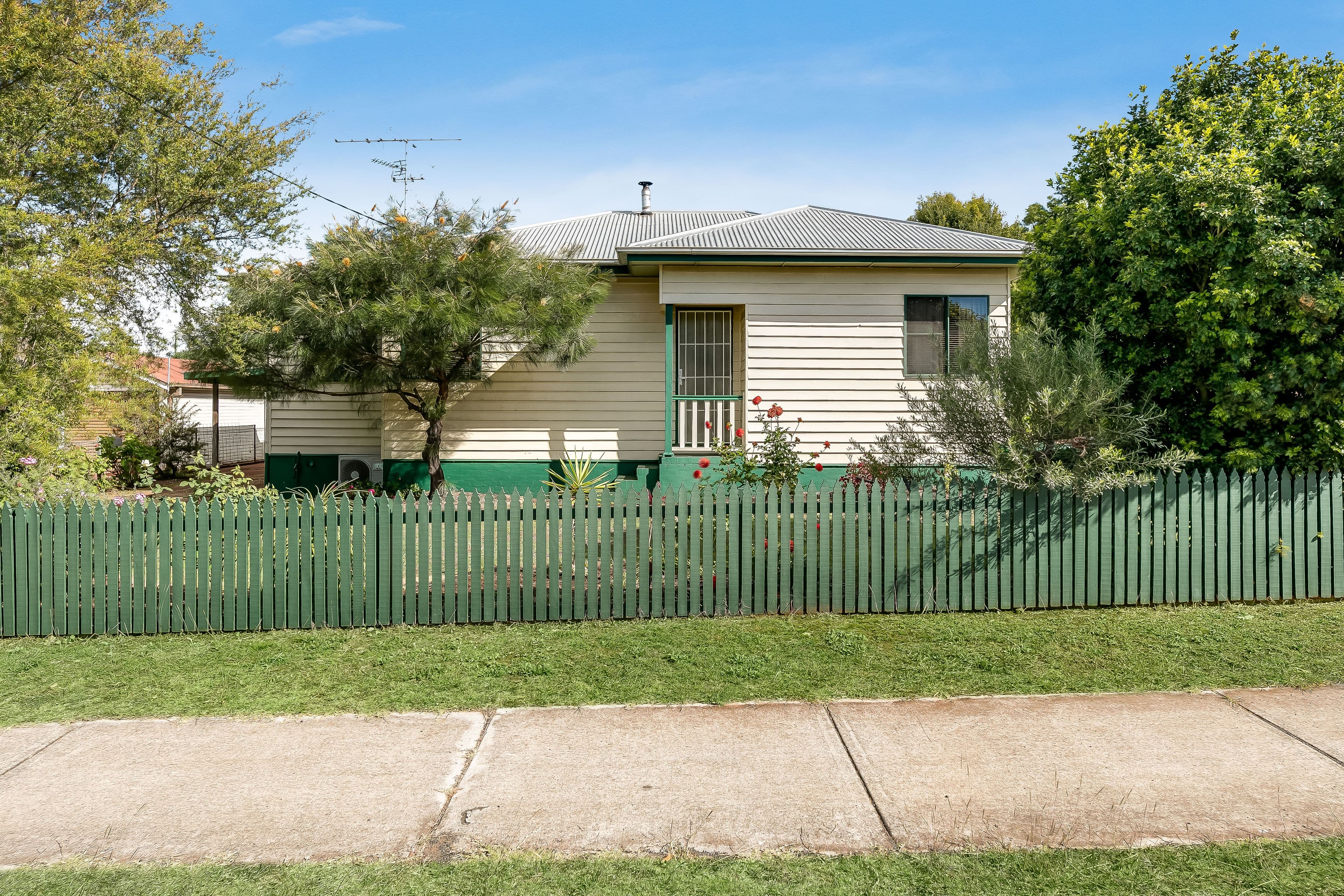4 Farquharson Street, Harristown QLD 4350, Harristown - Image 1