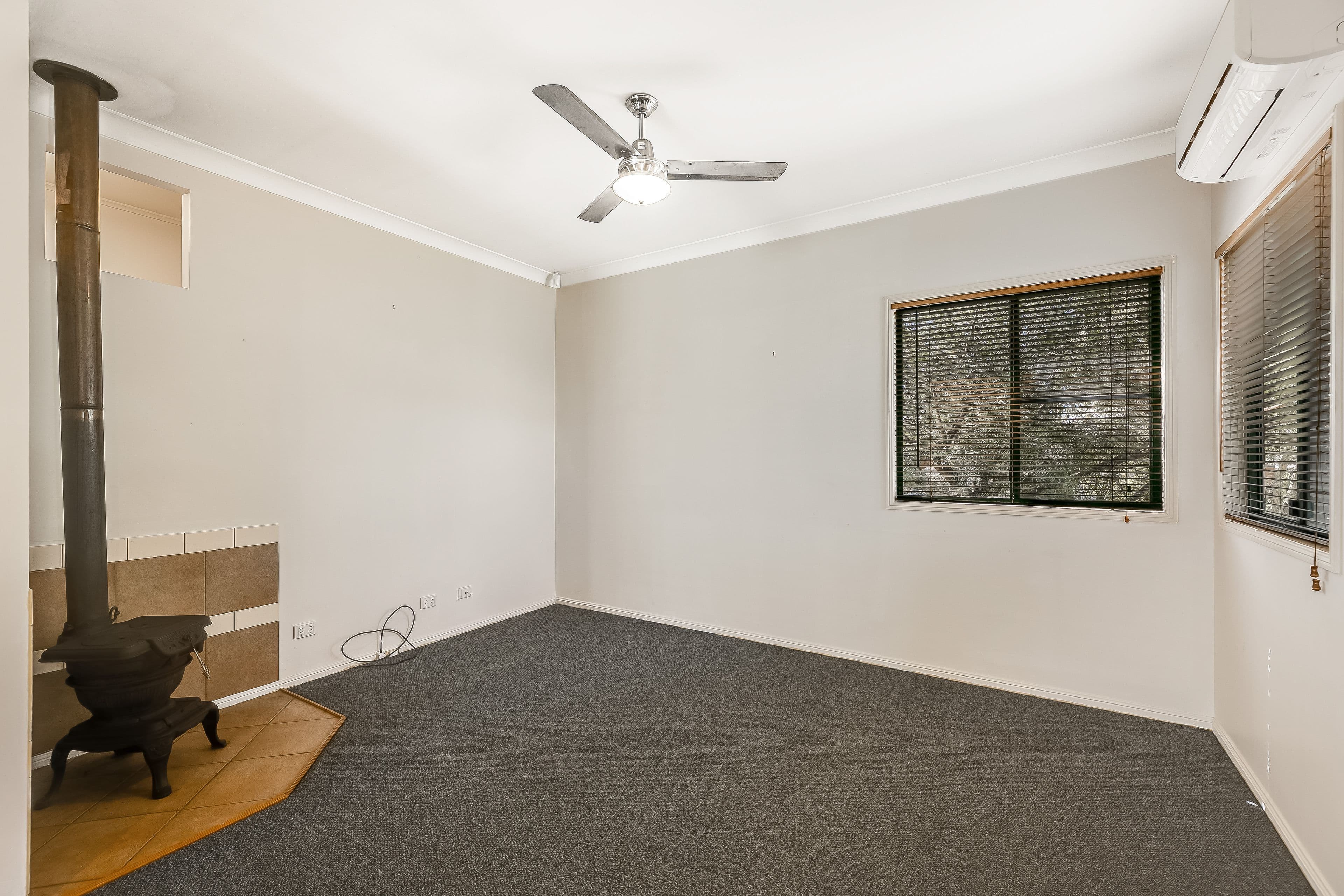4 Farquharson Street, Harristown QLD 4350, Harristown - Thumbnail 2