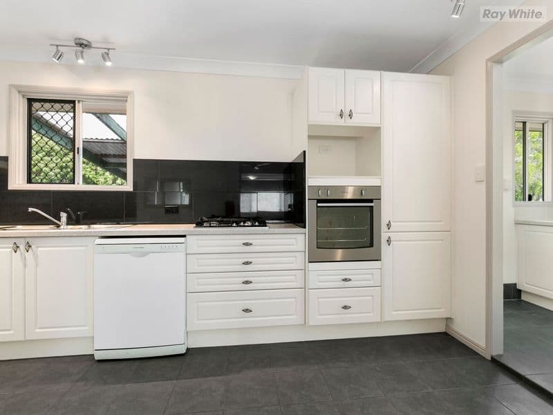 9 Castle Street, Goodna QLD 4300, Goodna - Thumbnail 5
