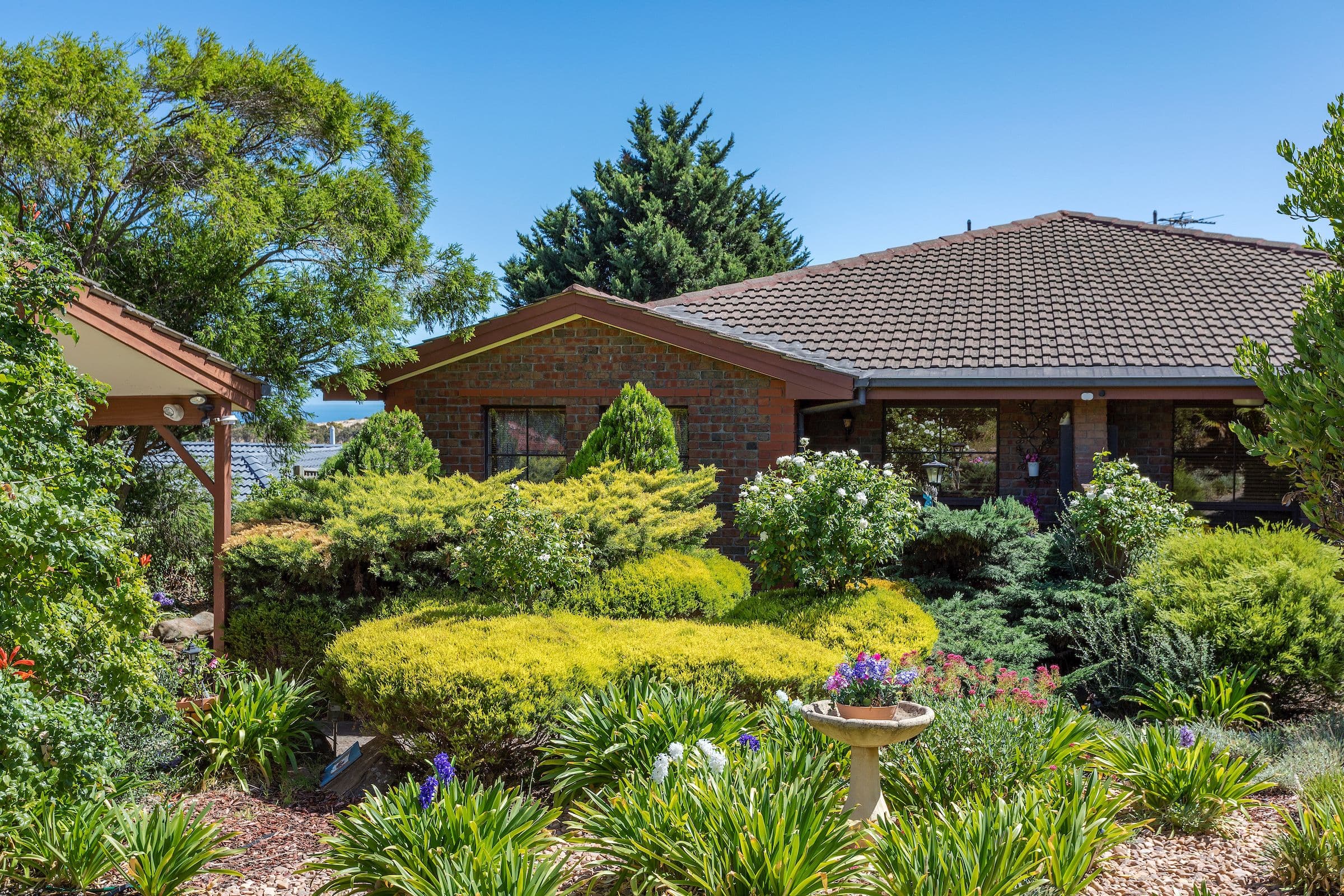 10 Beeches Road, Hallett Cove SA 5158, Hallett Cove - Thumbnail 2