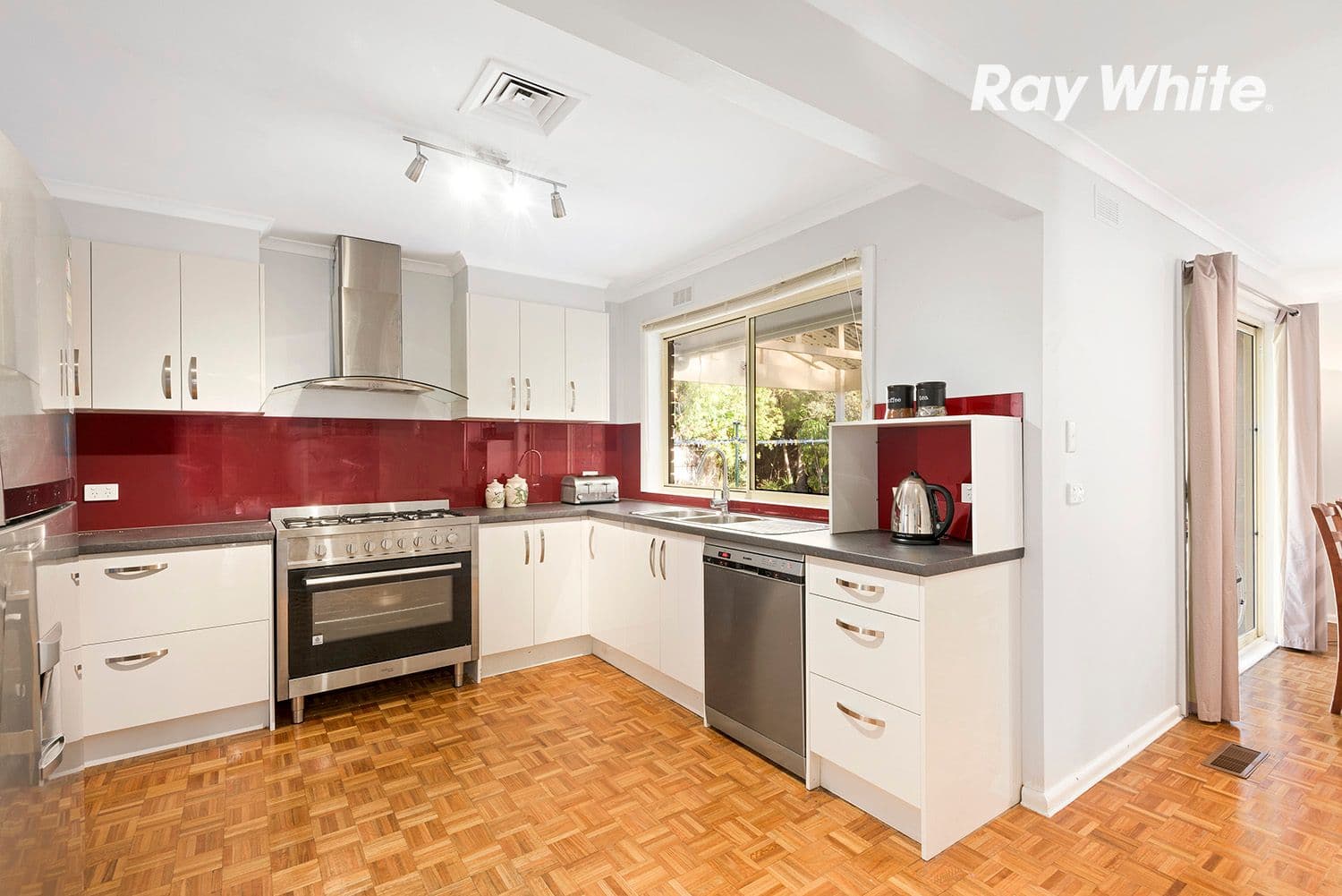 5 Tarnook Court, Dingley Village VIC 3172, Dingley Village - Thumbnail 4