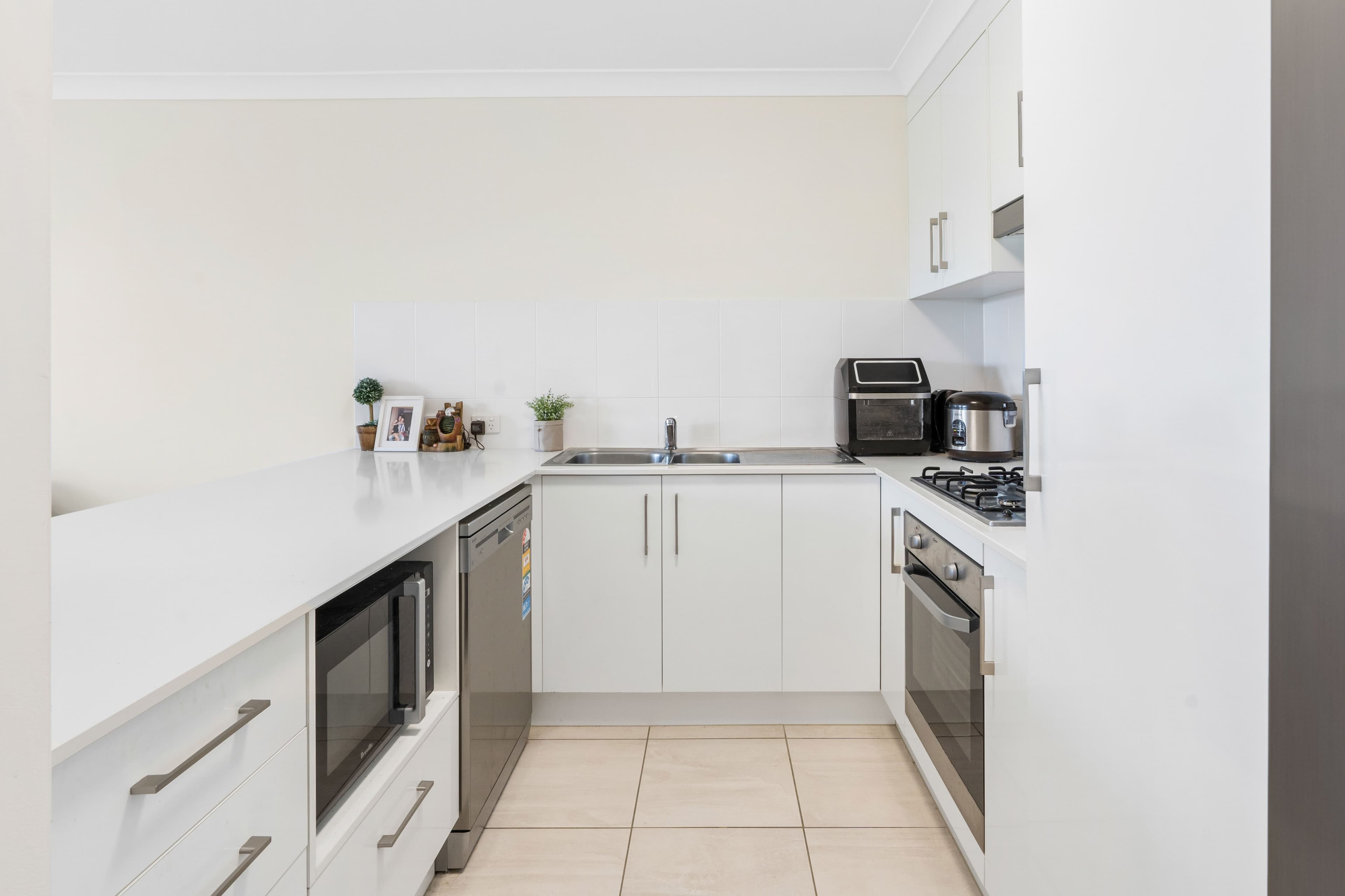 4 Larcom Crescent, Redbank Plains QLD 4301, Redbank Plains - Thumbnail 3