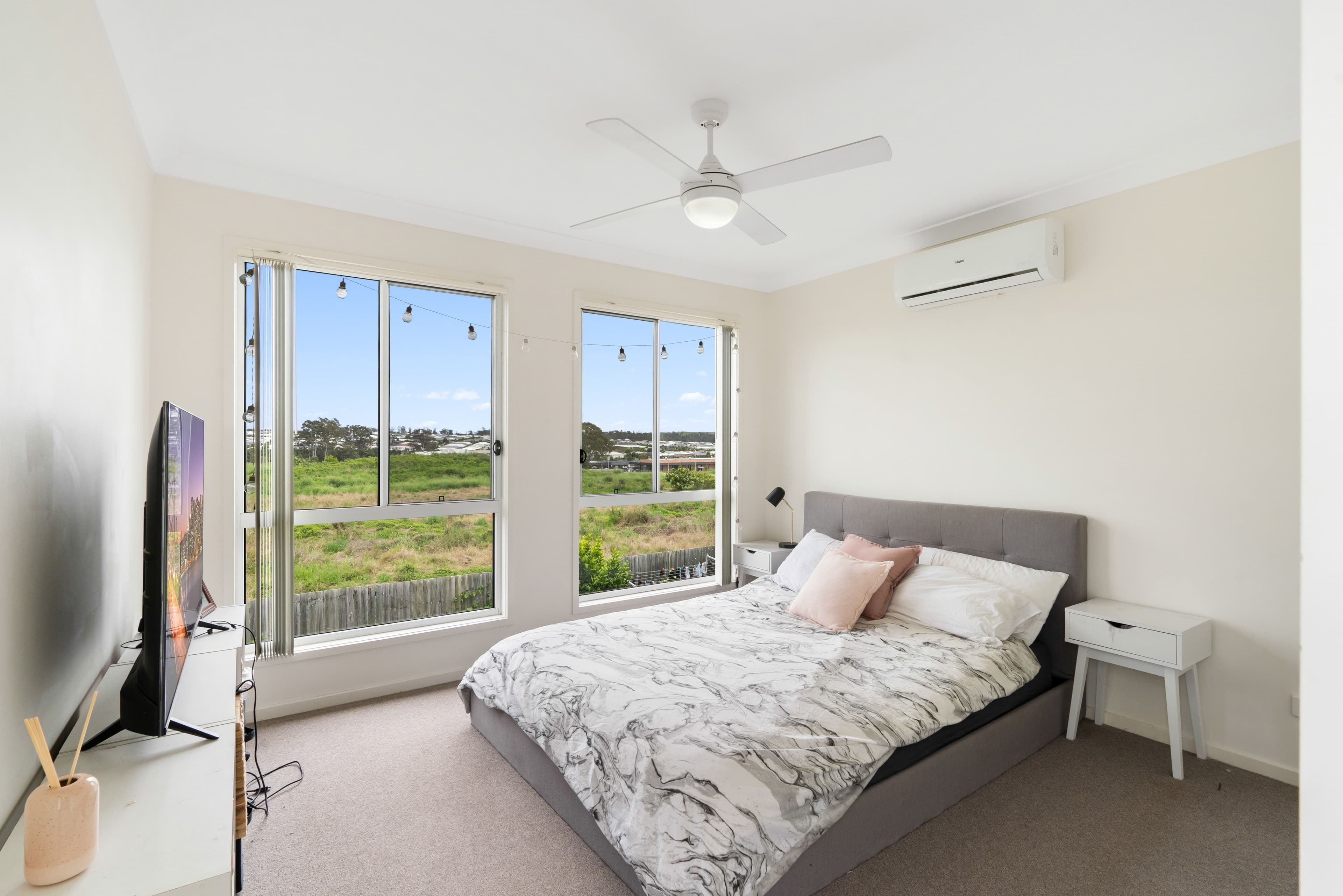 4 Larcom Crescent, Redbank Plains QLD 4301, Redbank Plains - Thumbnail 7