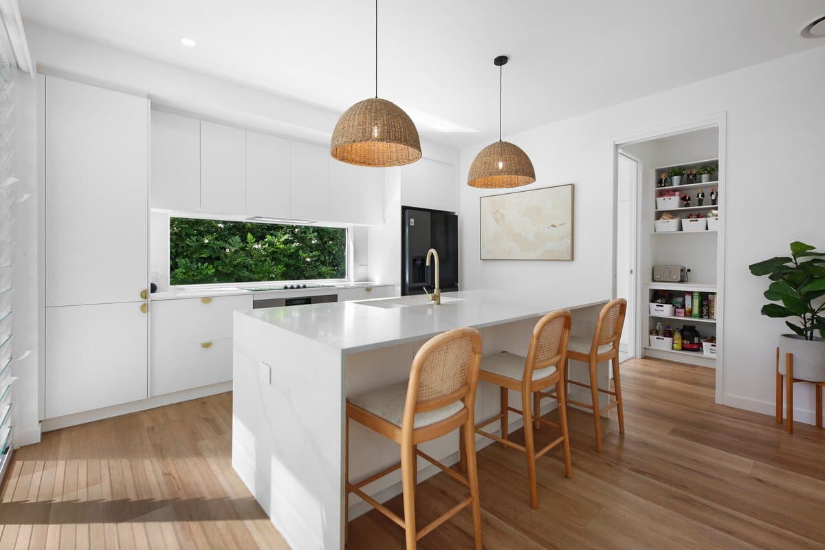 2/13 Tabilban Street, Burleigh Heads QLD 4220, Burleigh Heads Property Image - Thumbnail 6
