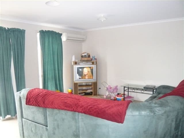 33 Lakeside Drive, ANDREWS FARM SA 5114, Andrews Farm - Thumbnail 4
