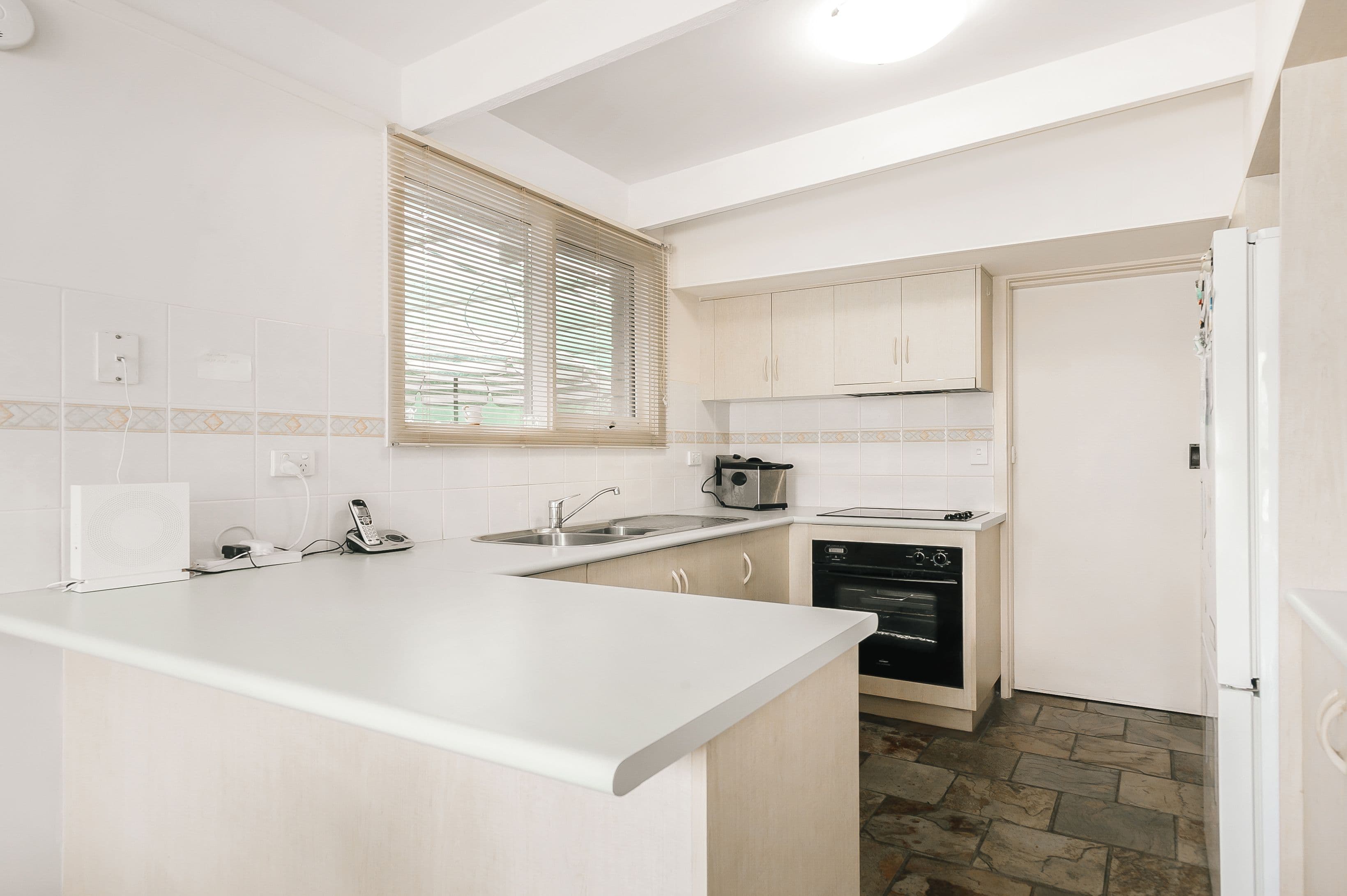 7 McClure Street, Drouin VIC 3818, Drouin - Thumbnail 2
