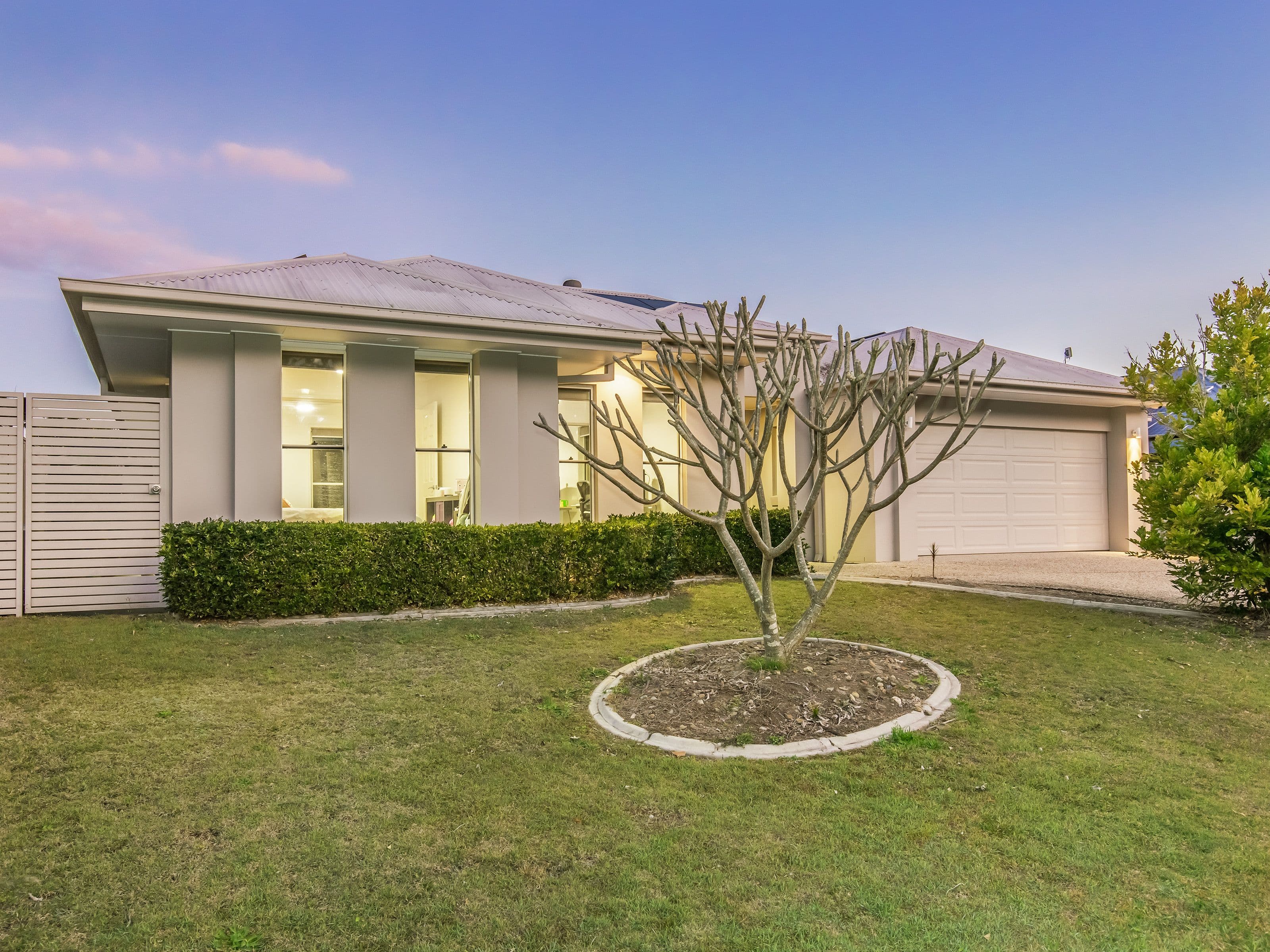 12 Jondaryan Street, Ormeau QLD 4208, Ormeau - Thumbnail 2