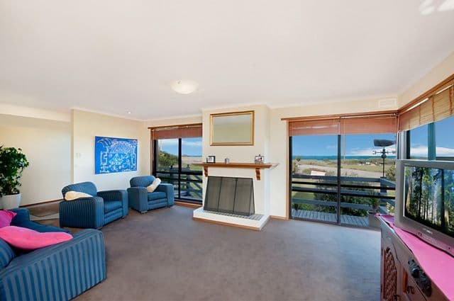 10  Logans Beach Road, WARRNAMBOOL VIC 3280, Warrnambool - Thumbnail 4