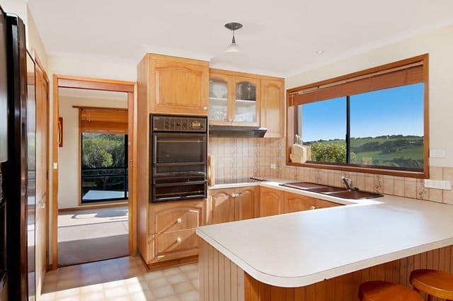 10  Logans Beach Road, WARRNAMBOOL VIC 3280, Warrnambool - Thumbnail 5