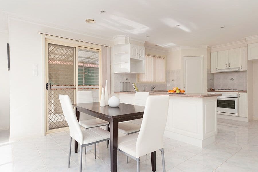 6 Hemsworth Court, Roxburgh Park VIC 3064, Roxburgh Park - Thumbnail 3