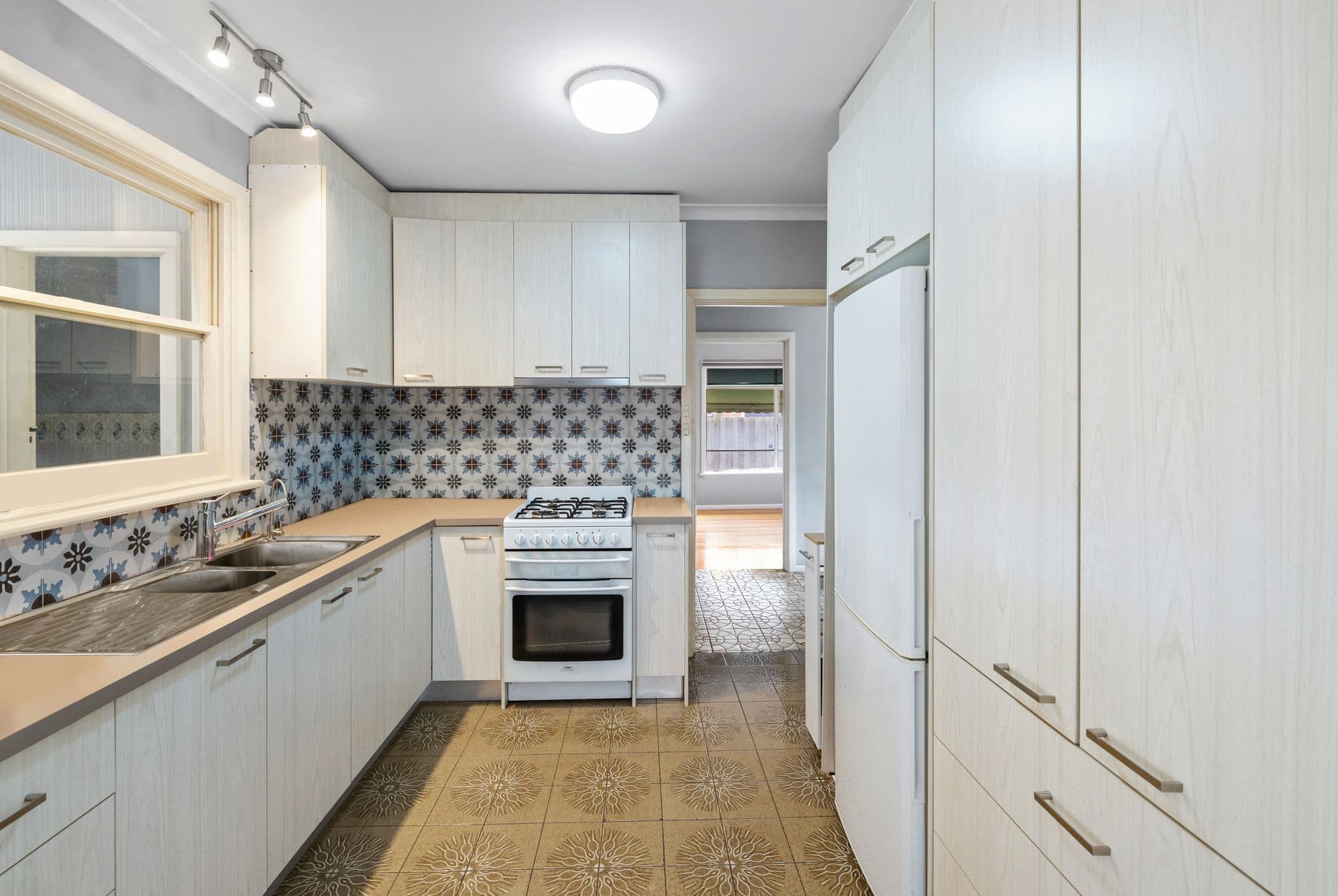 109 Synnot Street, Werribee VIC 3030, Werribee - Thumbnail 4