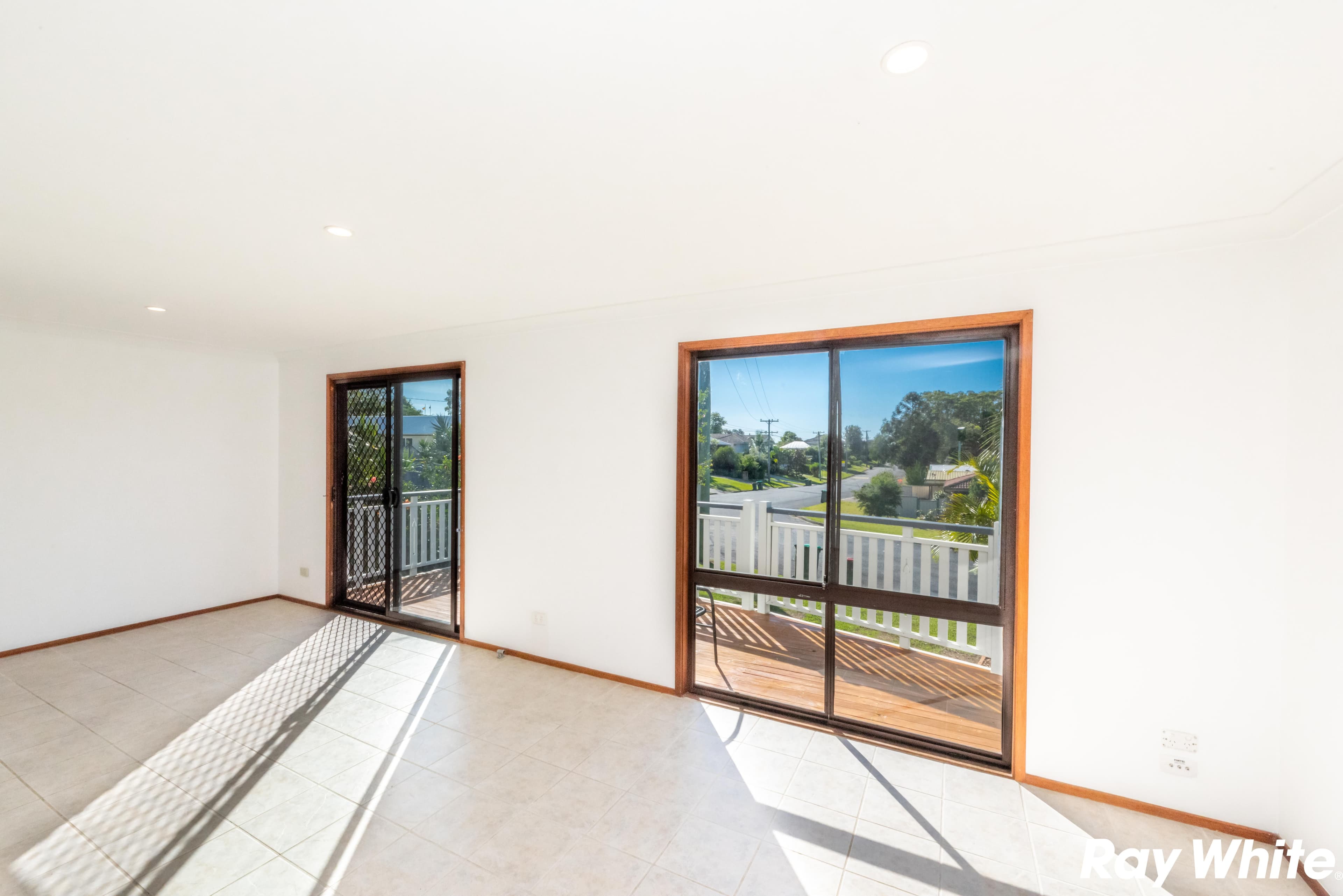 18 Saltwater Crescent, Diamond Beach - Thumbnail 3