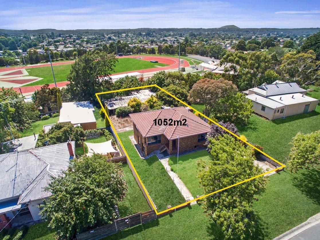 29 Young Street, Golden Point VIC 3350, Golden Point - Image 1