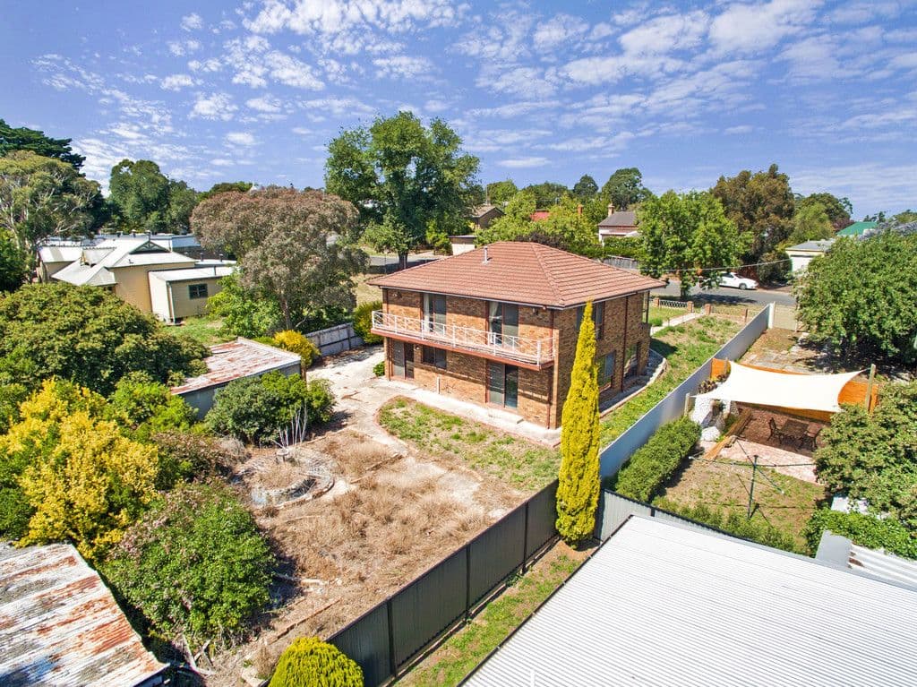29 Young Street, Golden Point VIC 3350, Golden Point - Thumbnail 2
