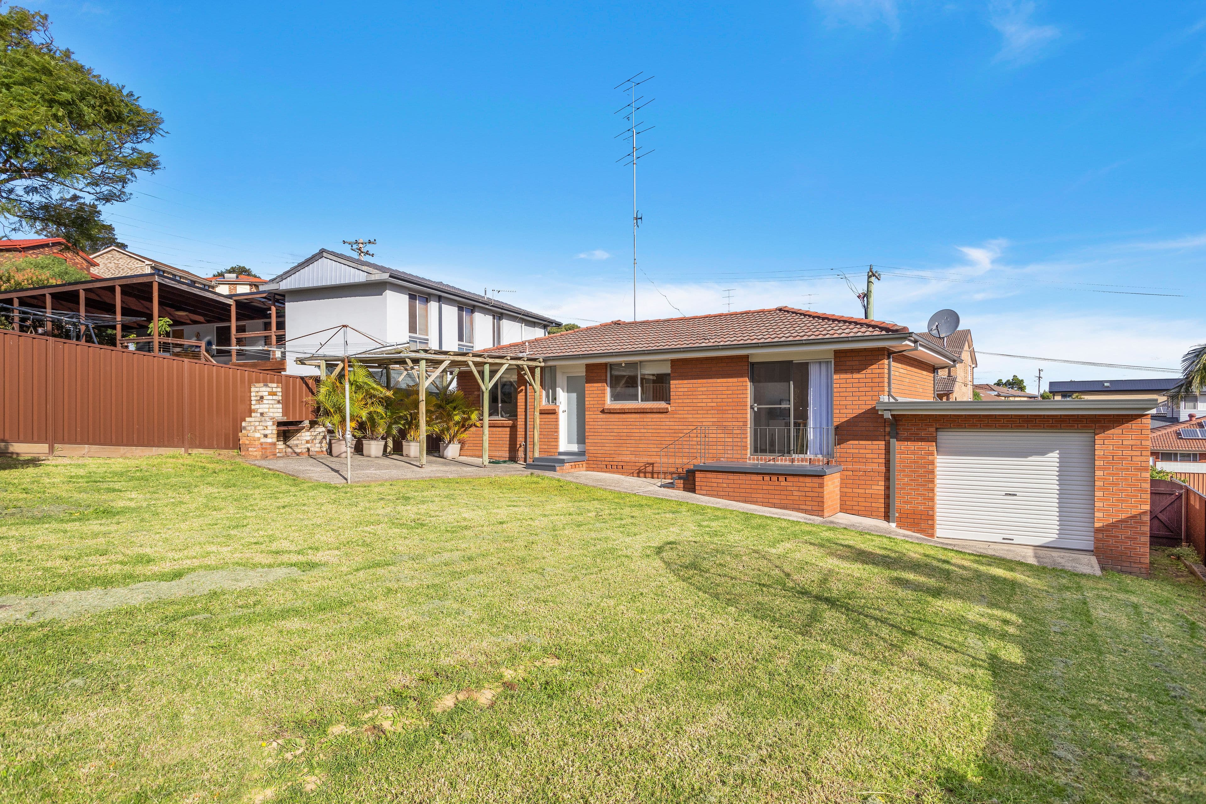 2 Mackenzie Avenue, Mount Warrigal NSW 2528, Mount Warrigal - Thumbnail 2