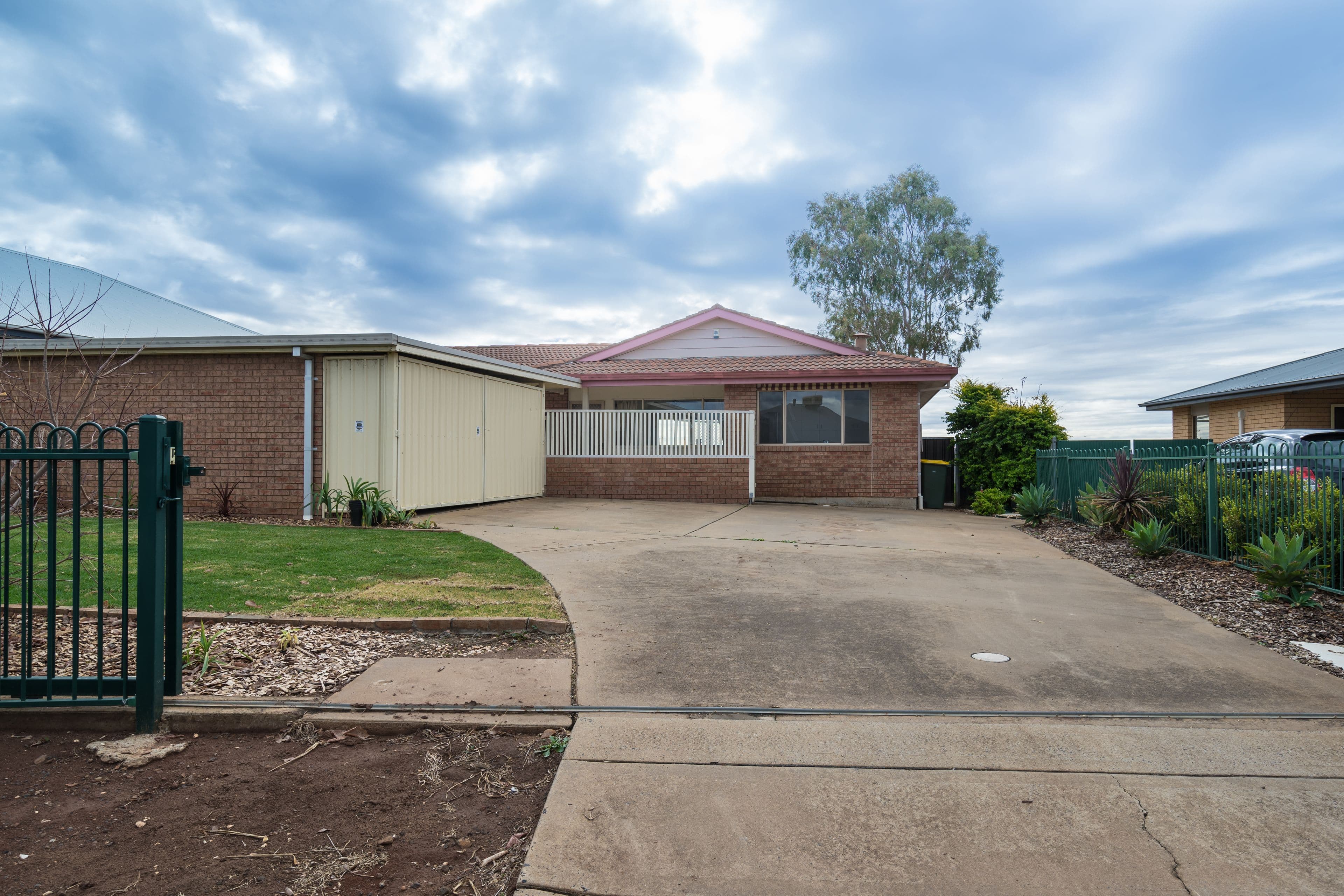 33 Salter Drive, Dubbo - Image 1