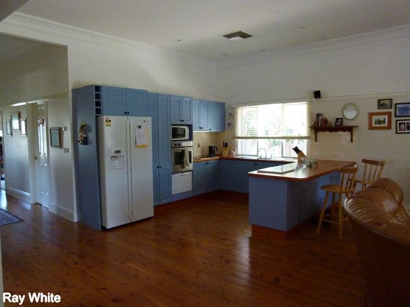 9 Clement Street, Forbes NSW 2871, Forbes - Thumbnail 3