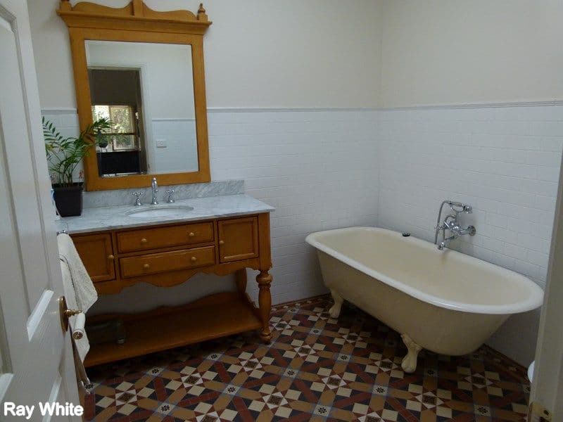 9 Clement Street, Forbes NSW 2871, Forbes - Thumbnail 6