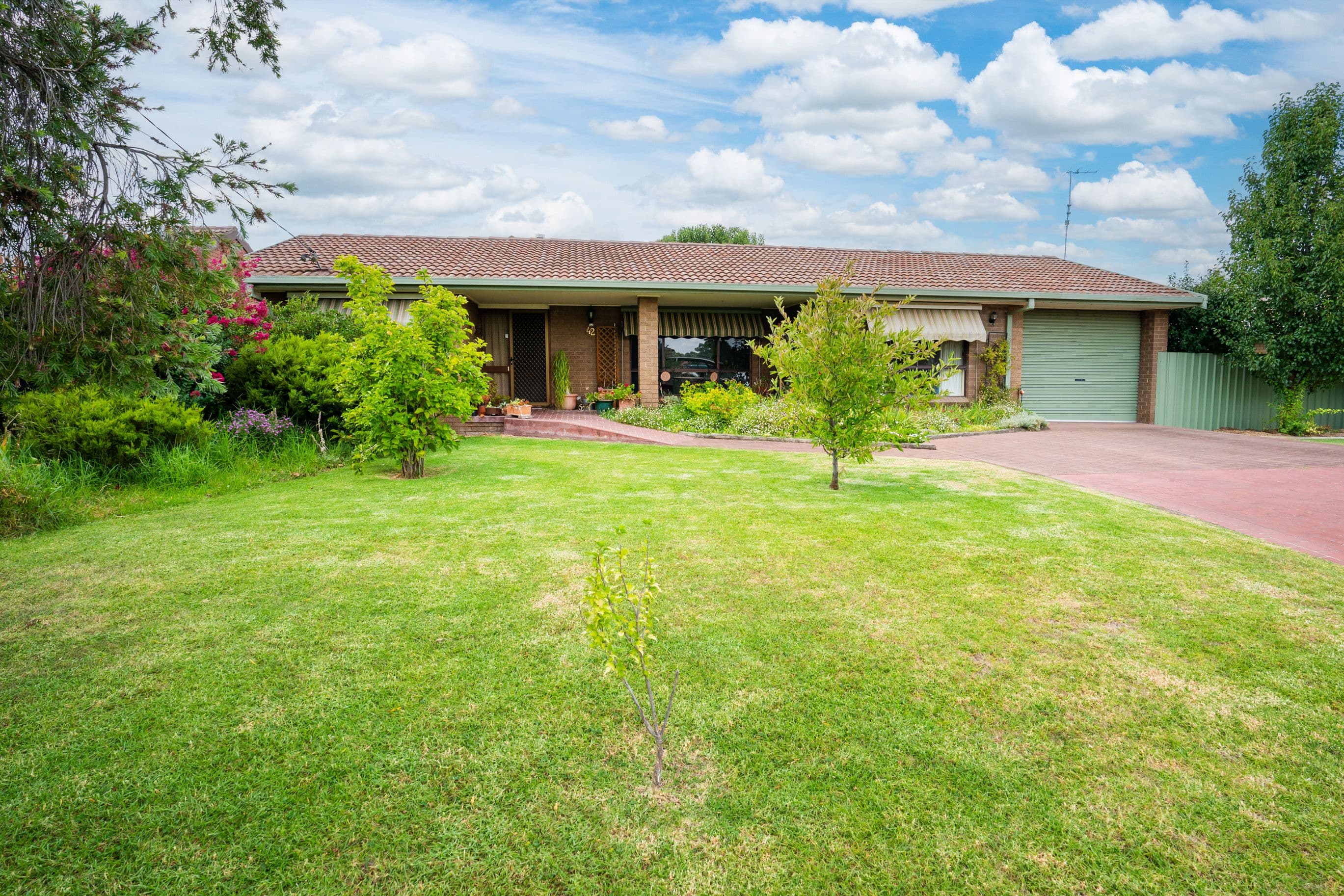 42 Vine Street, Holbrook NSW 2644, Holbrook - Image 1