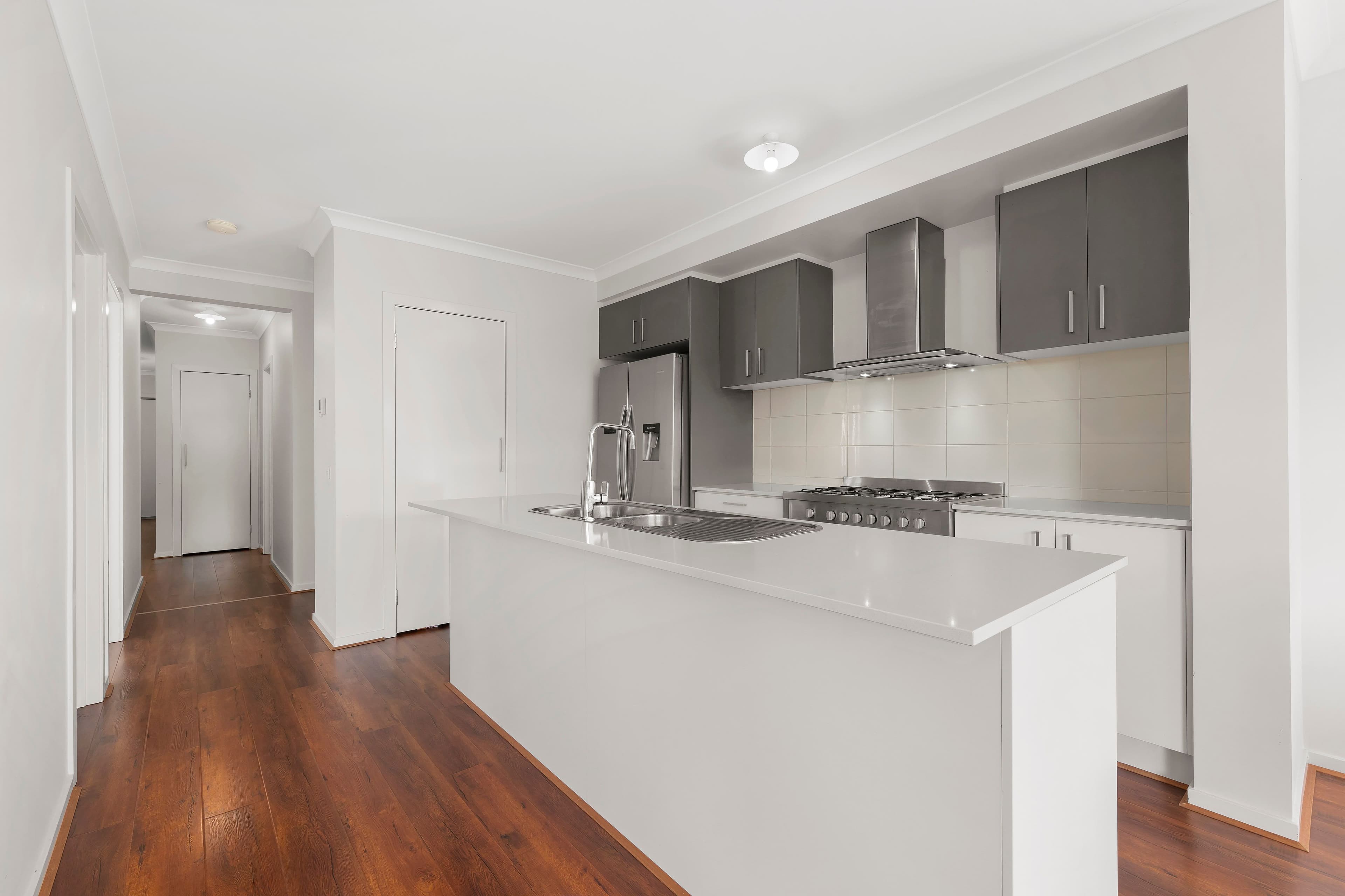 14 Dewpond Crescent, Wollert VIC 3750, Wollert - Thumbnail 2