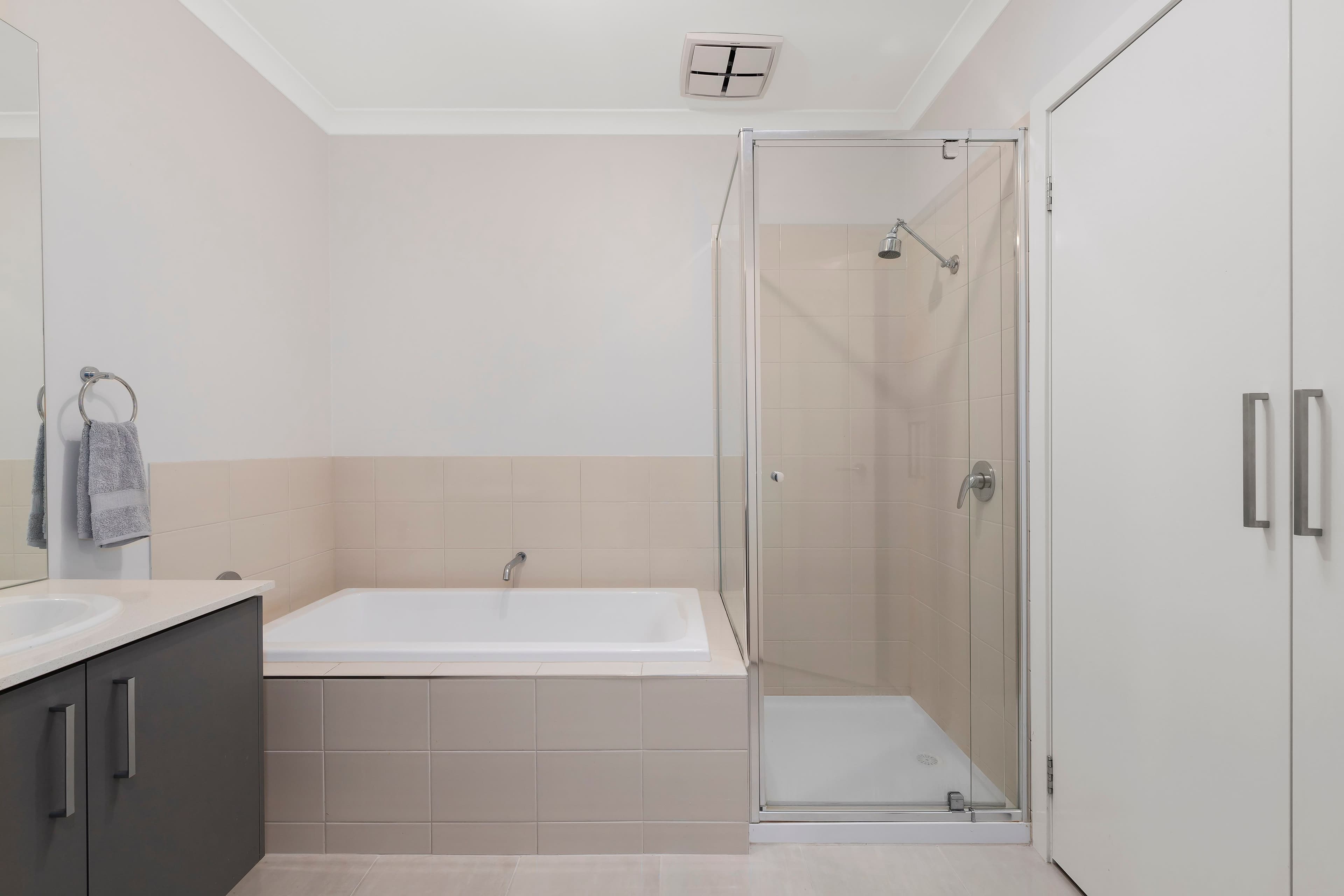 14 Dewpond Crescent, Wollert VIC 3750, Wollert - Thumbnail 6