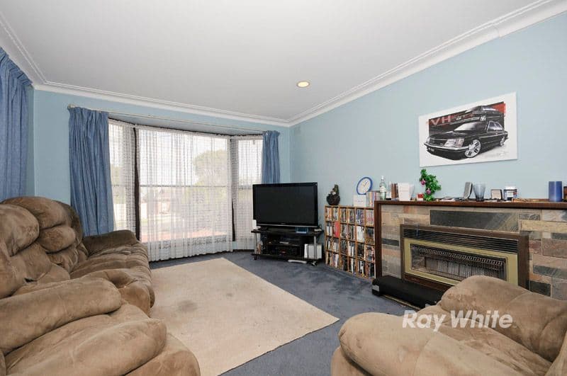 32 Anne Road, KNOXFIELD VIC 3180, Knoxfield - Thumbnail 2