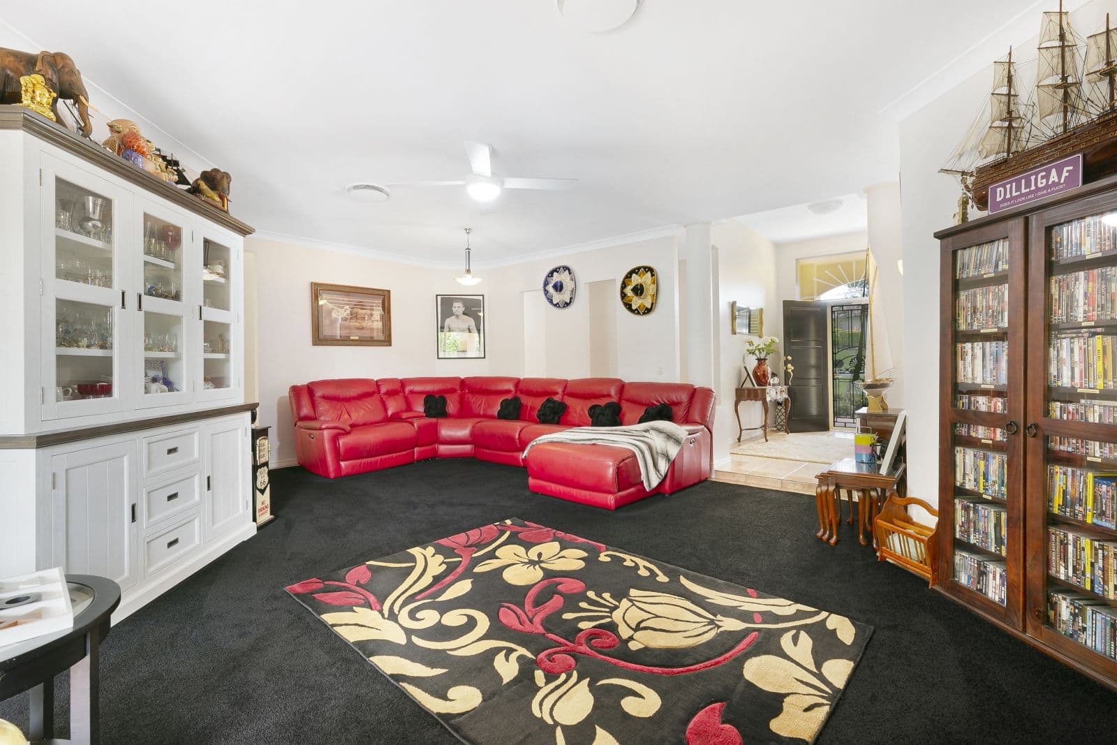 16 Nottinghill Gate Drive, Arundel QLD 4214, Arundel - Thumbnail 4