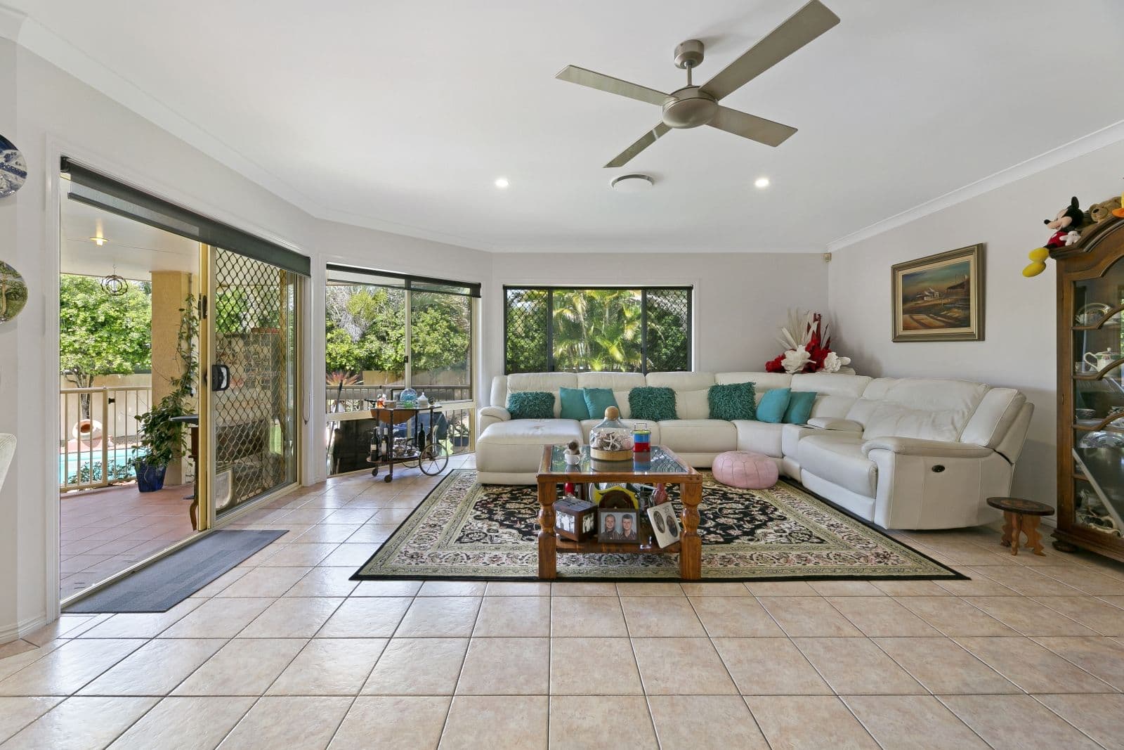 16 Nottinghill Gate Drive, Arundel QLD 4214, Arundel - Thumbnail 7