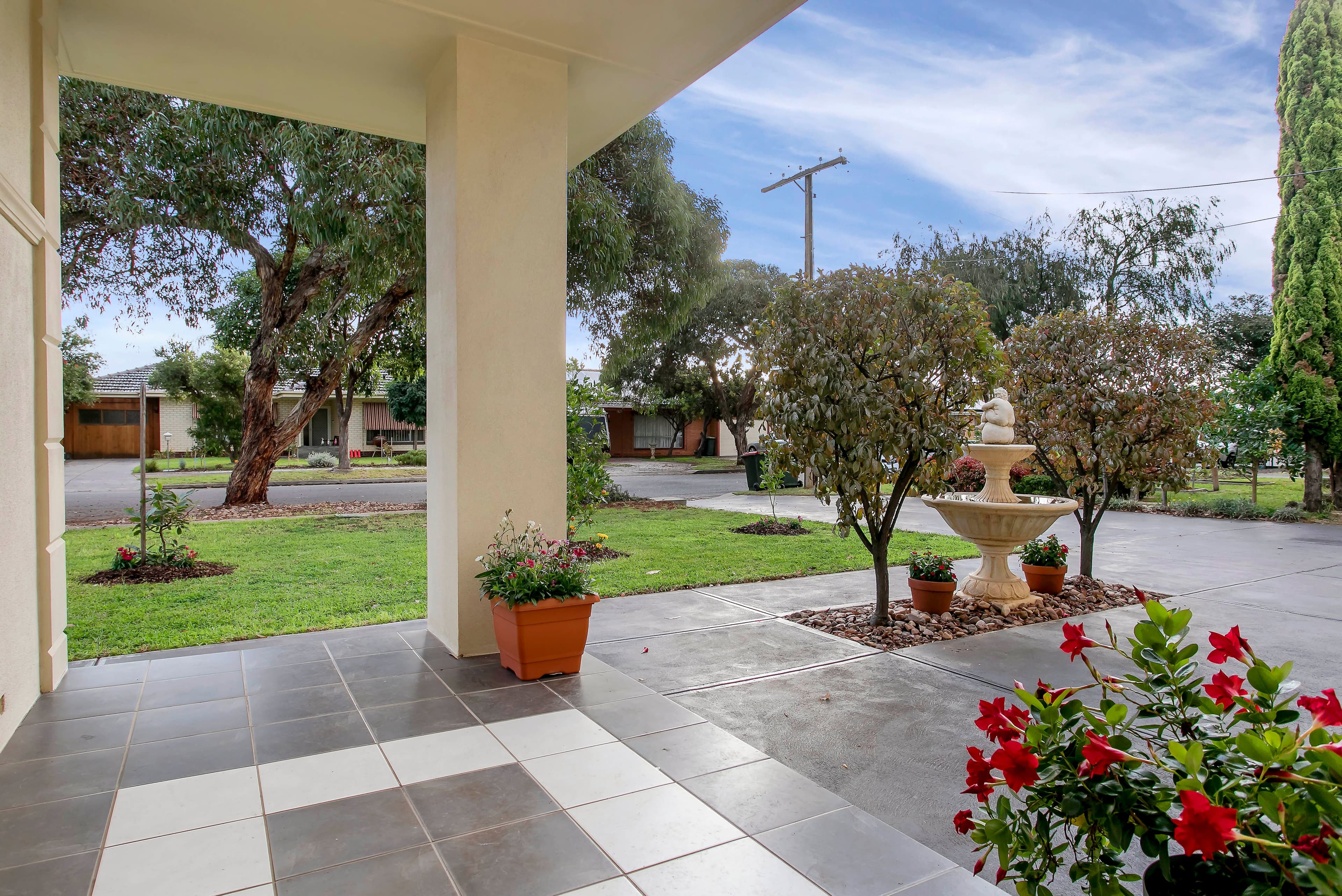 8 Shaun Crescent, Mitchell Park SA 5043, Mitchell Park - Thumbnail 2