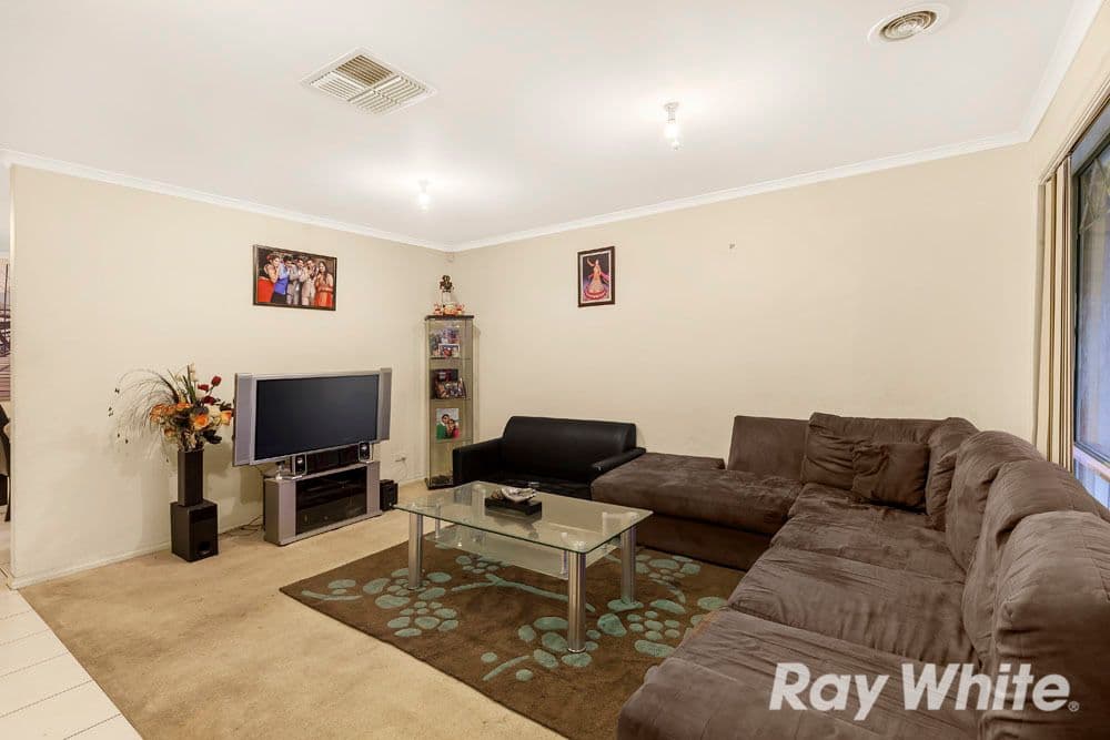 11 Wotan Drive, Epping VIC 3076, Epping - Thumbnail 2