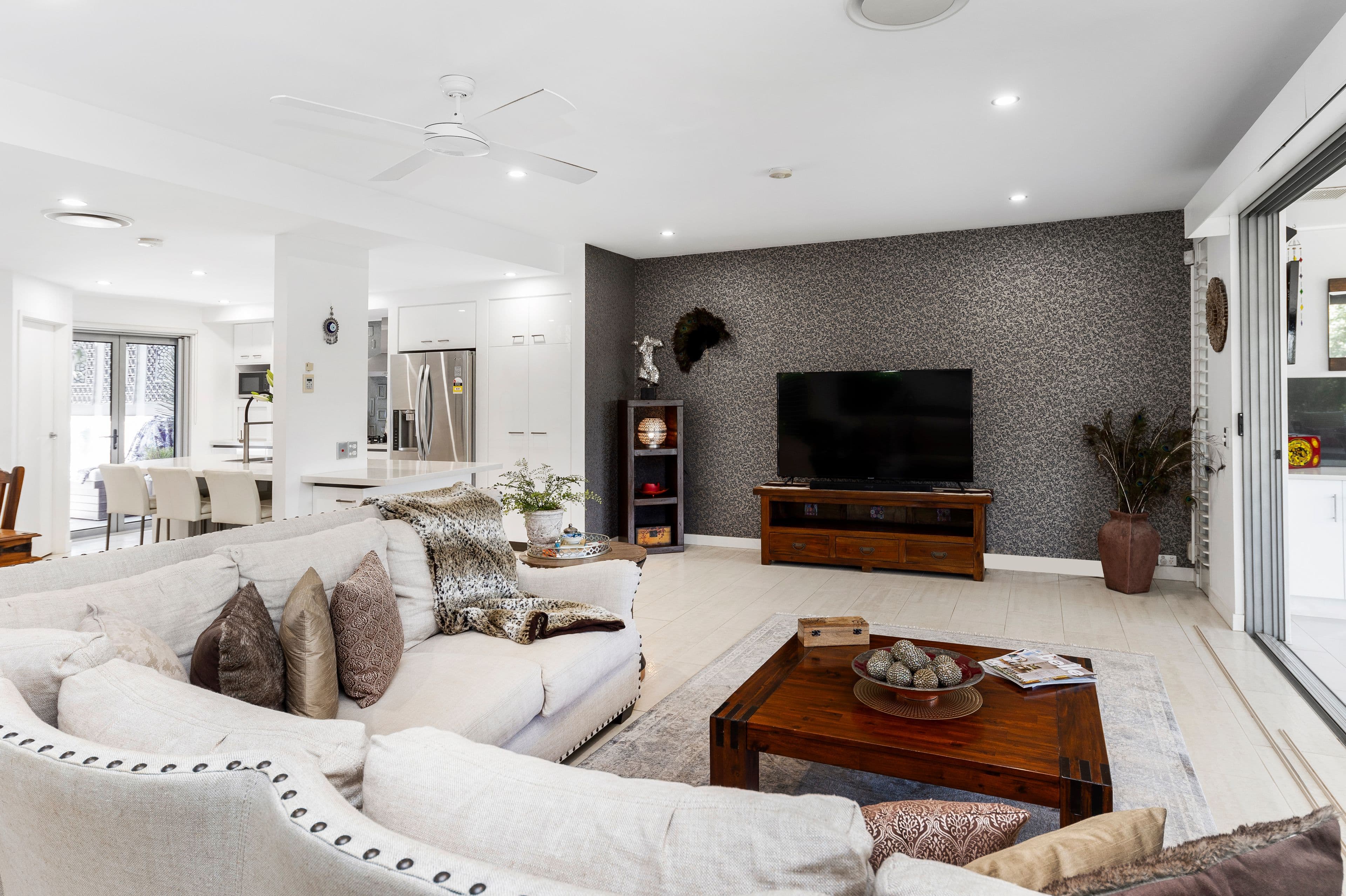 5404 Bay Hill Terrace, Sanctuary Cove QLD 4212, Sanctuary Cove - Thumbnail 3