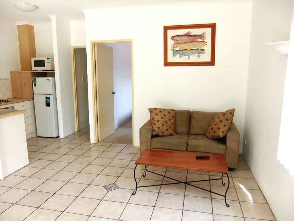 163 Buchan Street, BUNGALOW QLD 4870, Bungalow - Thumbnail 4