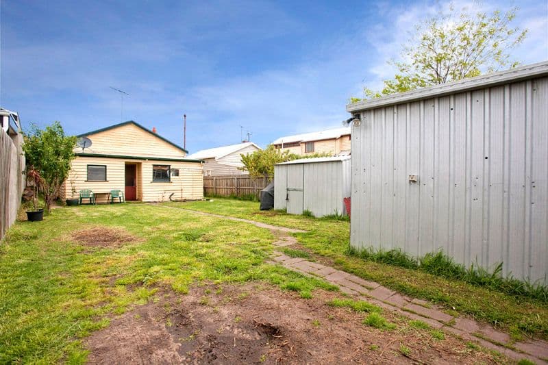 35 McDonald Street, EAST GEELONG VIC 3219, East Geelong - Thumbnail 4