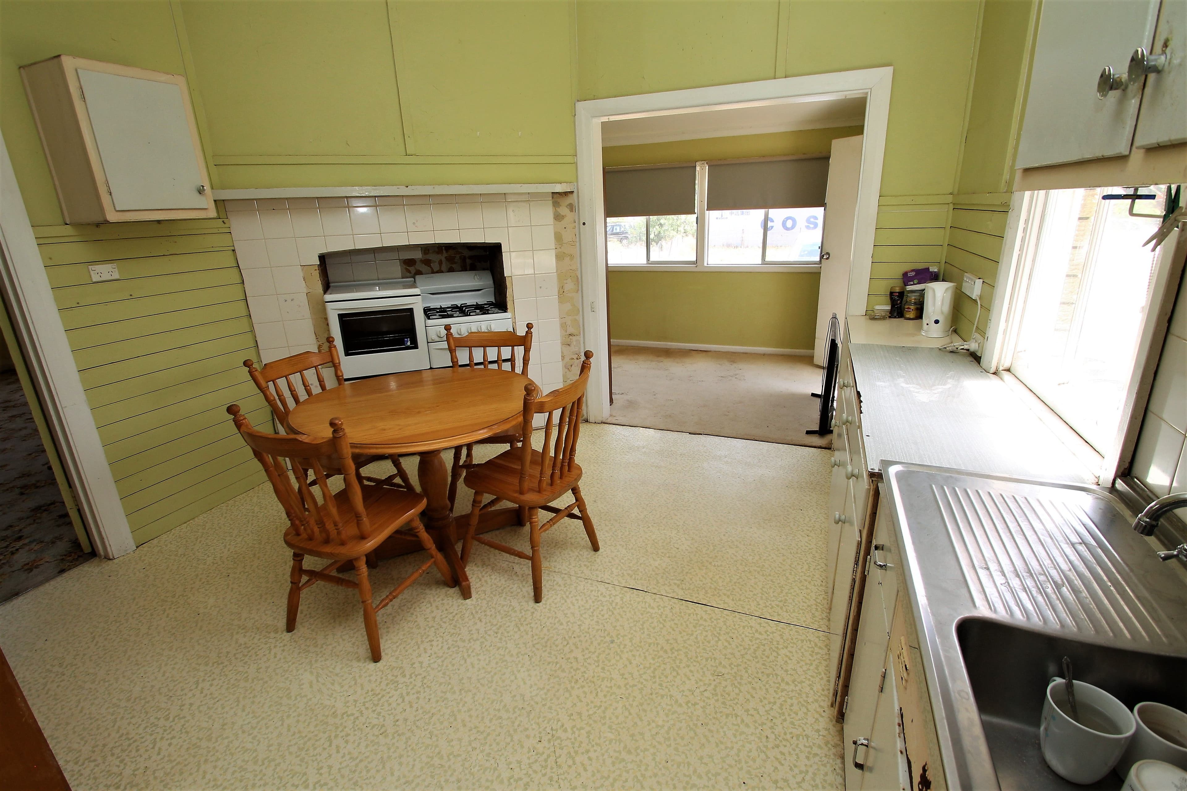 11 Arnold Avenue, Spring Ridge - Thumbnail 5