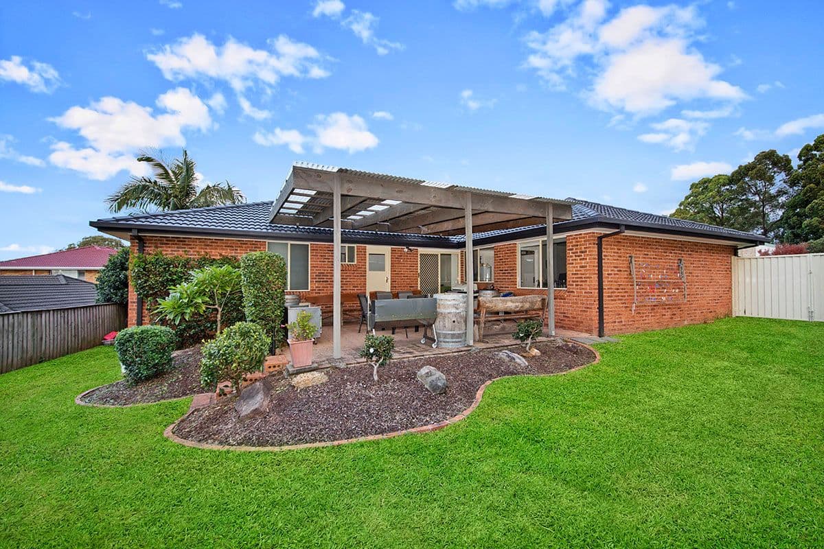 7 Fern Circuit, Menai - Image 1